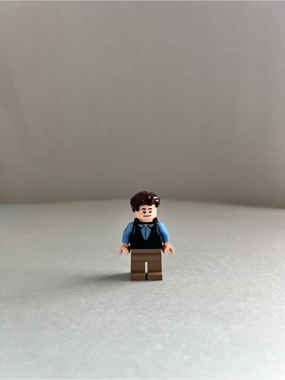 LEGO Ideas Friends Chandler Bing Minifigure
